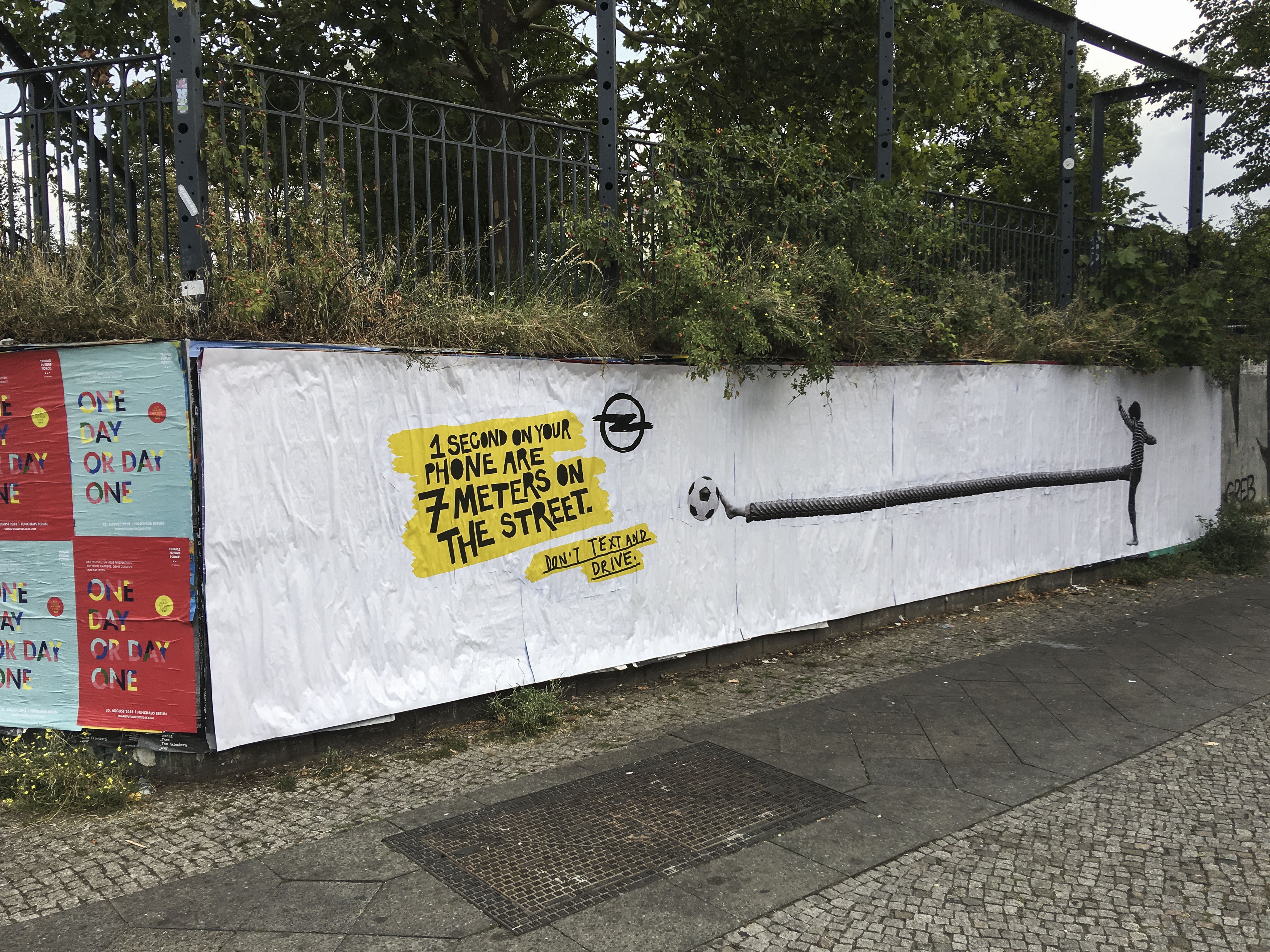 Street Art, Kampagne, Werbung, Aktivierung, Opel, Heimat, Heimat active, Paste Up, Berlin, Frameless